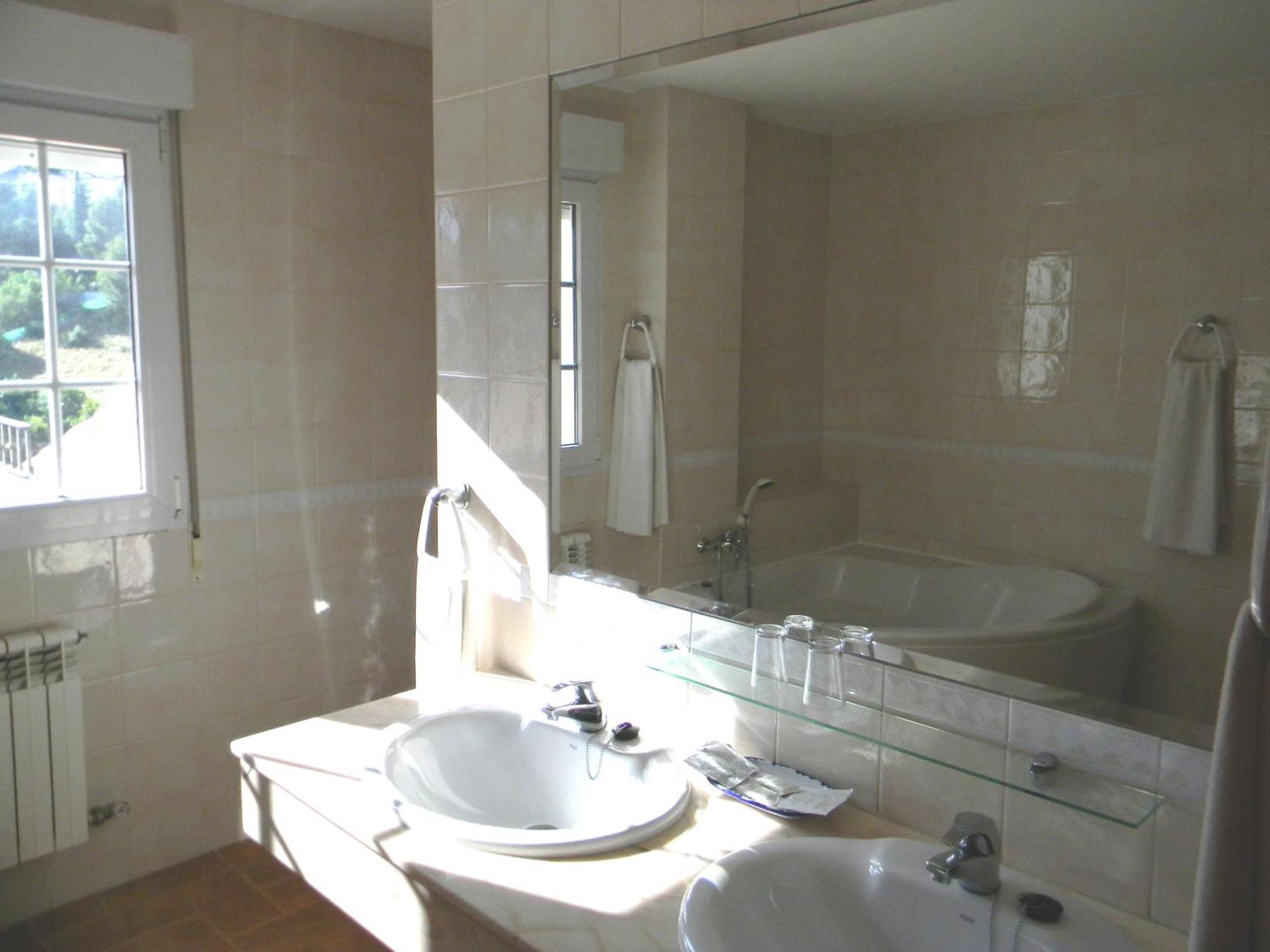 Apartamentos Turisticos Cumbres Verdes ลาซูเบีย ภายนอก รูปภาพ