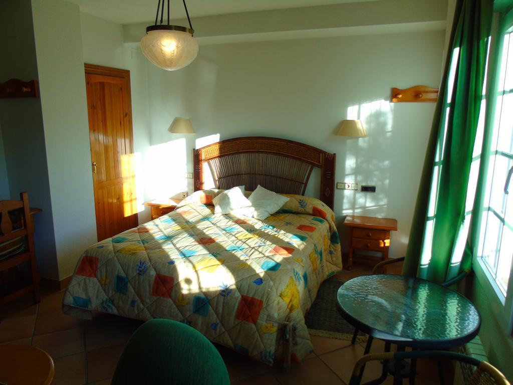 Apartamentos Turisticos Cumbres Verdes ลาซูเบีย ห้อง รูปภาพ