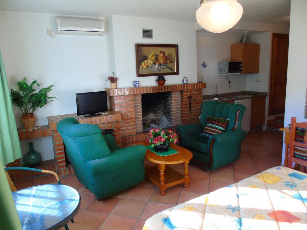 Apartamentos Turisticos Cumbres Verdes ลาซูเบีย ห้อง รูปภาพ