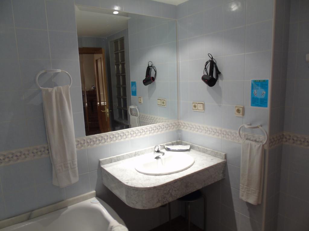 Apartamentos Turisticos Cumbres Verdes ลาซูเบีย ห้อง รูปภาพ