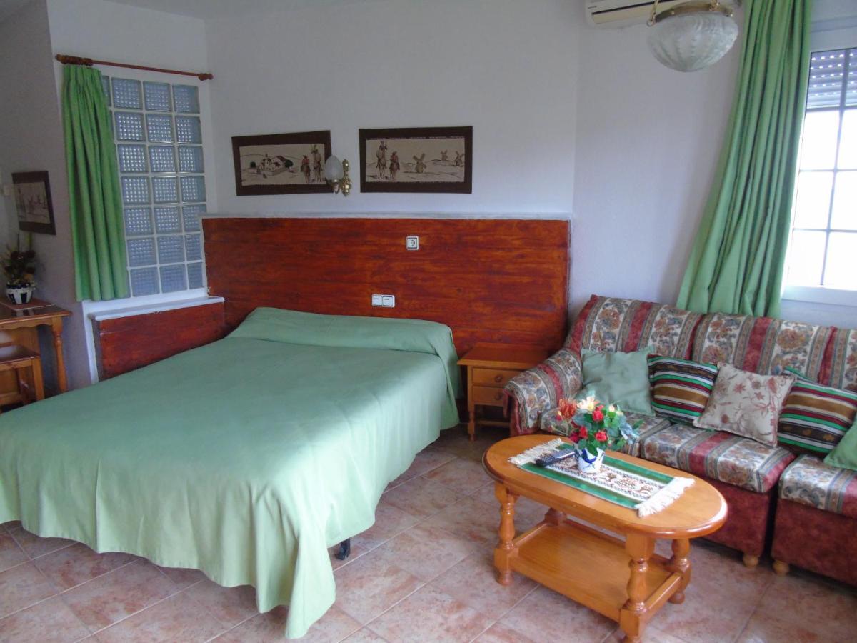 Apartamentos Turisticos Cumbres Verdes ลาซูเบีย ภายนอก รูปภาพ