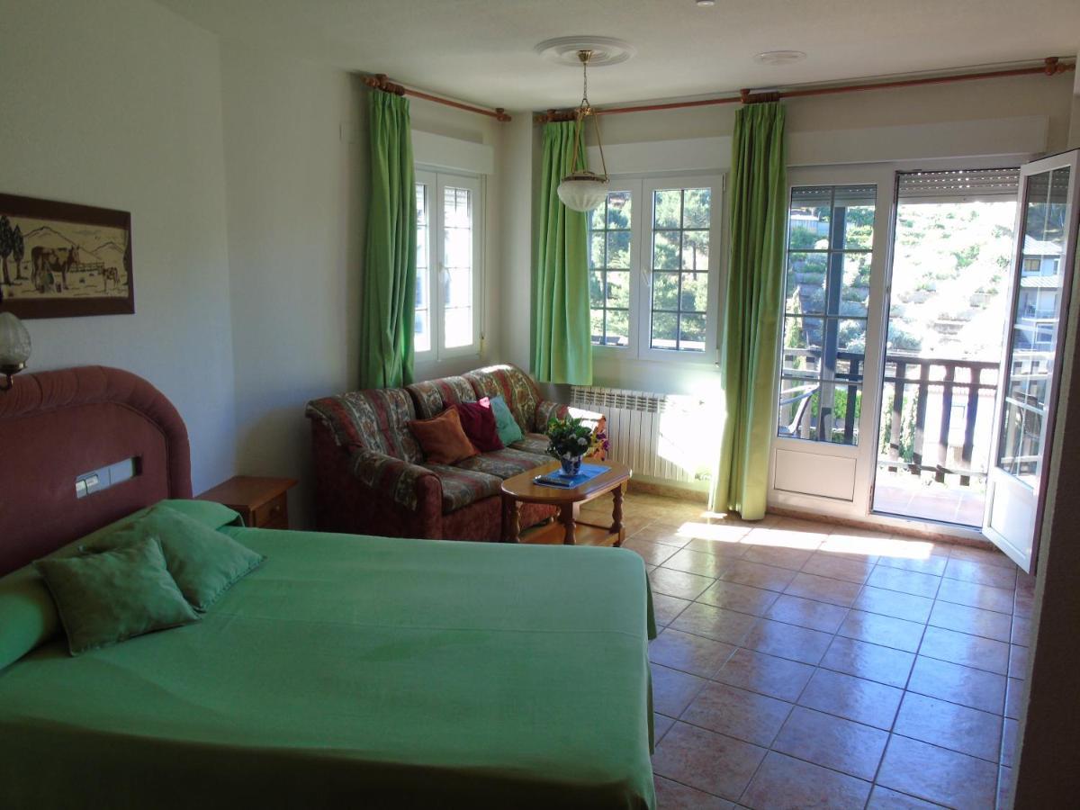 Apartamentos Turisticos Cumbres Verdes ลาซูเบีย ภายนอก รูปภาพ