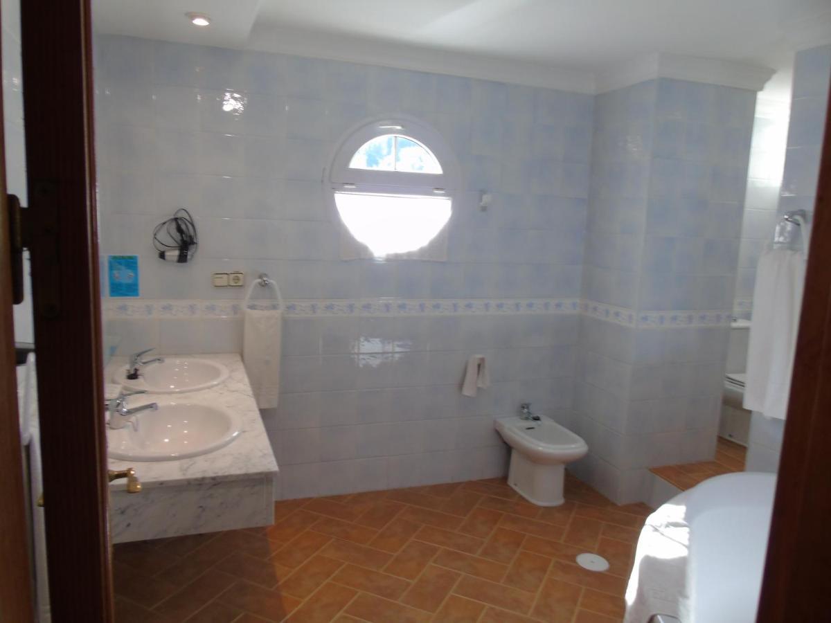 Apartamentos Turisticos Cumbres Verdes ลาซูเบีย ภายนอก รูปภาพ